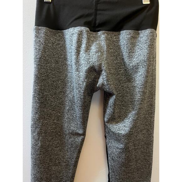Thrill Performance Leggings Black Gray Size Small - Picture 6 of 7
